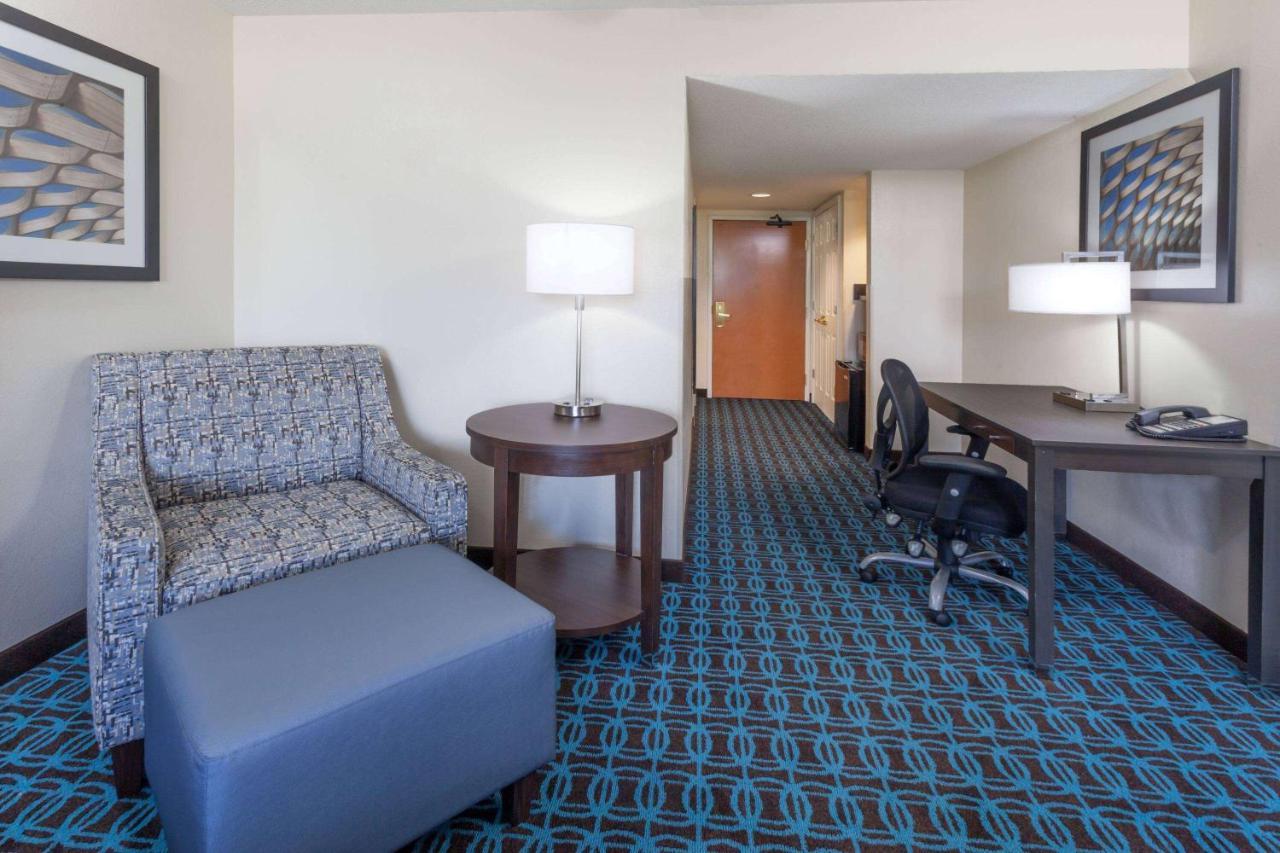 מלון Wingate By Wyndham Chicago שאומבורג מראה חיצוני תמונה
