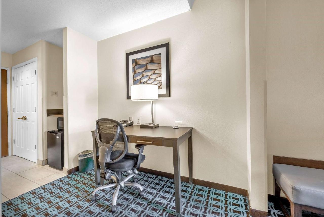 מלון Wingate By Wyndham Chicago שאומבורג מראה חיצוני תמונה