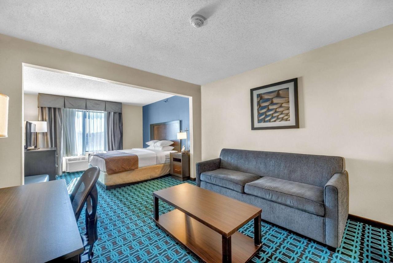 מלון Wingate By Wyndham Chicago שאומבורג מראה חיצוני תמונה
