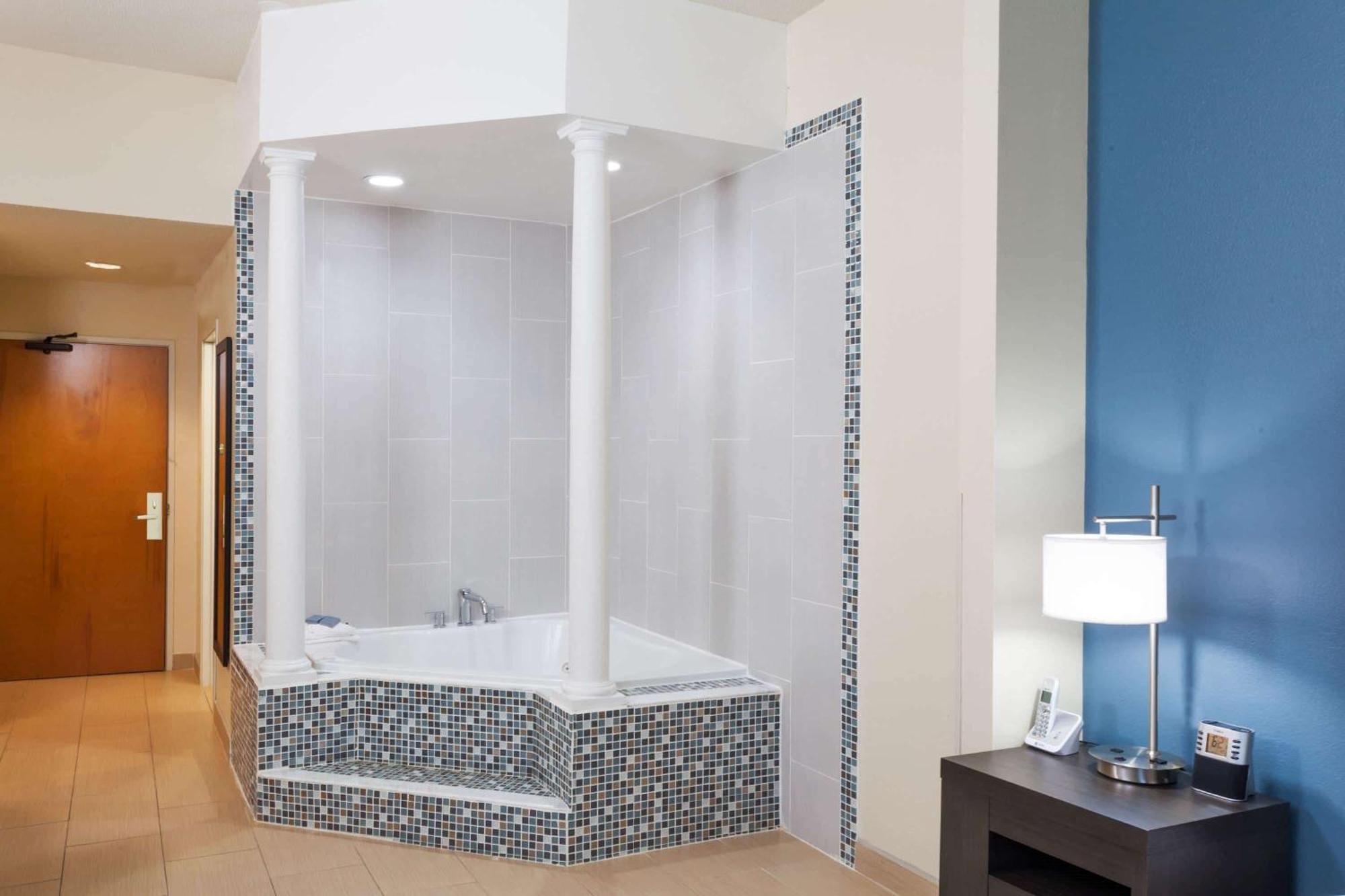 מלון Wingate By Wyndham Chicago שאומבורג מראה חיצוני תמונה